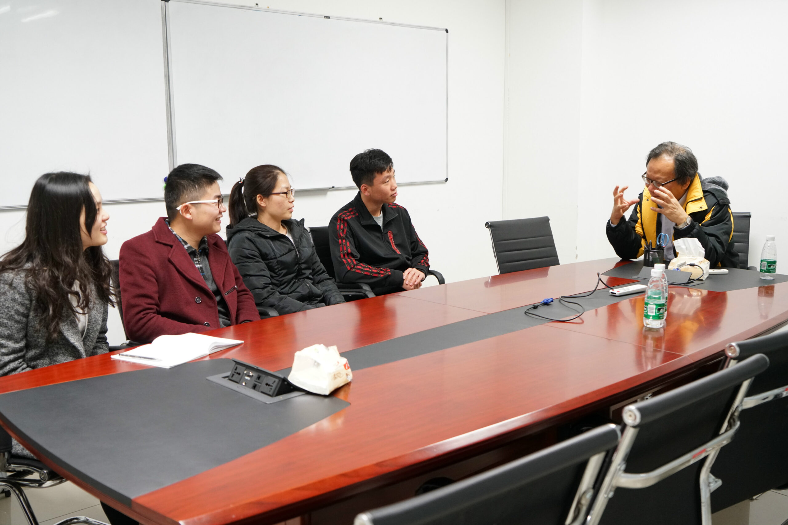 【学术活动】香港大学李伟强教授访问我中心并做学术报告