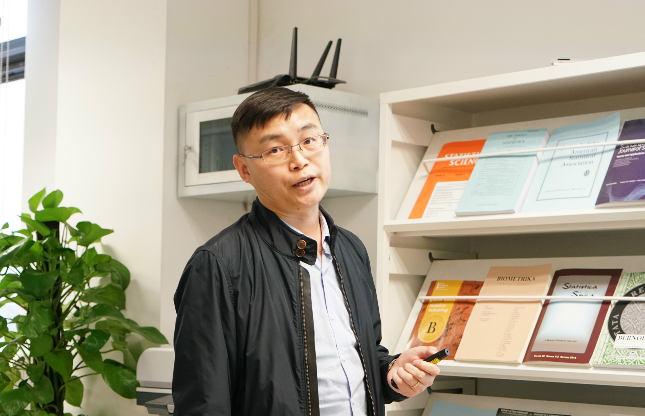 【学术活动】北京大学宋晓军教授访问我中心并做学术报告